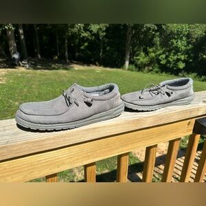 Hey Dude corduroy night owl gray shoes size 13